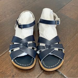 Salt Water Sandals size 8 womens